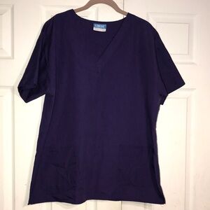 Women’s Crest Scrub Top